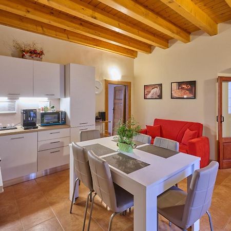 Cav Motteno Mandello del Lario Exterior photo