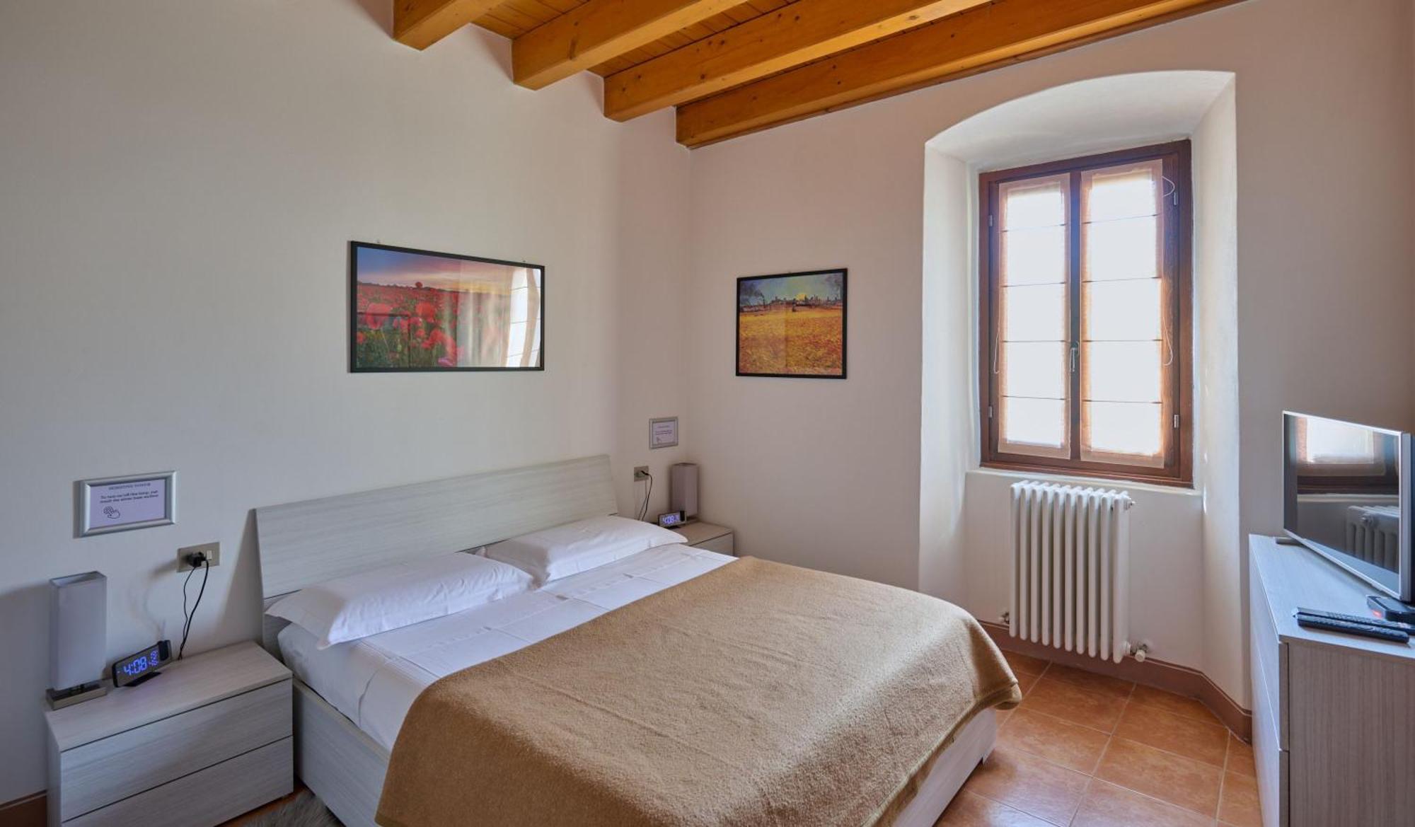 Cav Motteno Mandello del Lario Exterior photo