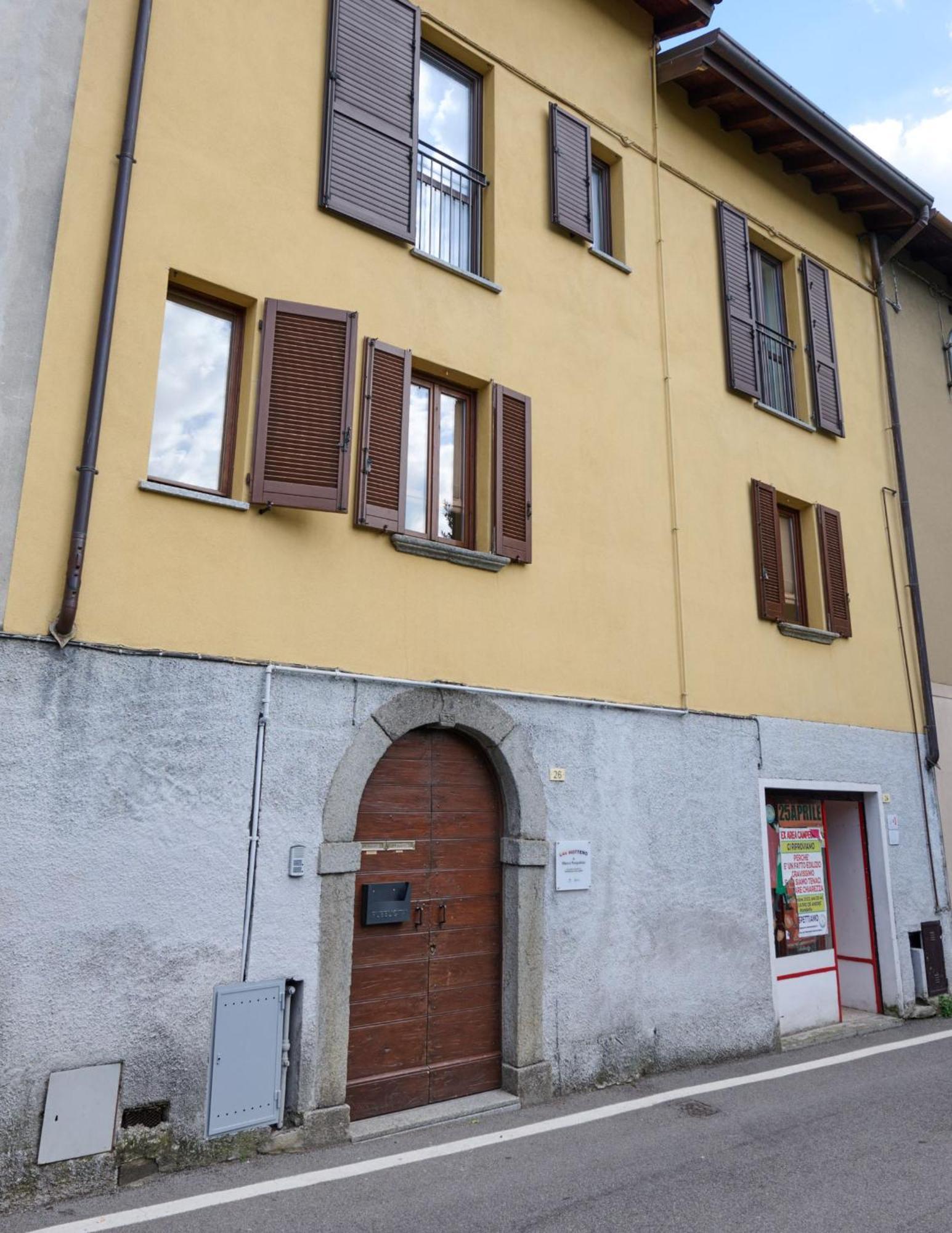 Cav Motteno Mandello del Lario Exterior photo